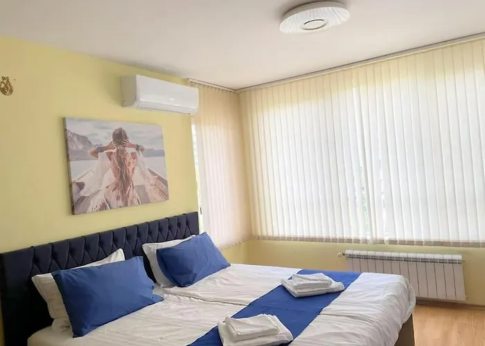 Blue Orchid Studio Near Airport & Free Parking
